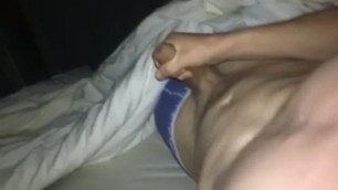 Laboubi45 Mec 24ans Se Branle Solo