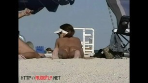 Quick Nudist Girl Jiggly Ass Beach Spy