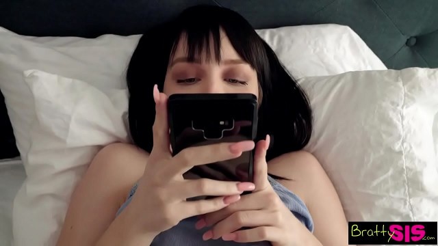 Is This Your Dick?" Step Sis Fucked After Finding Step Bro's Dick Pic S13:E6